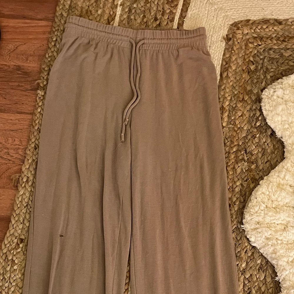 Aritizia Wilfred Free Free Lounge Pants